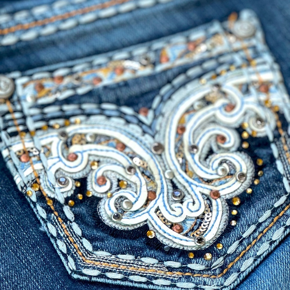 Grace in LA bootcut jeans size 27